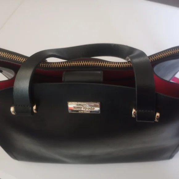 Kate Spade Vintage Black Leather Crossbody Purse - Picture 2 of 7